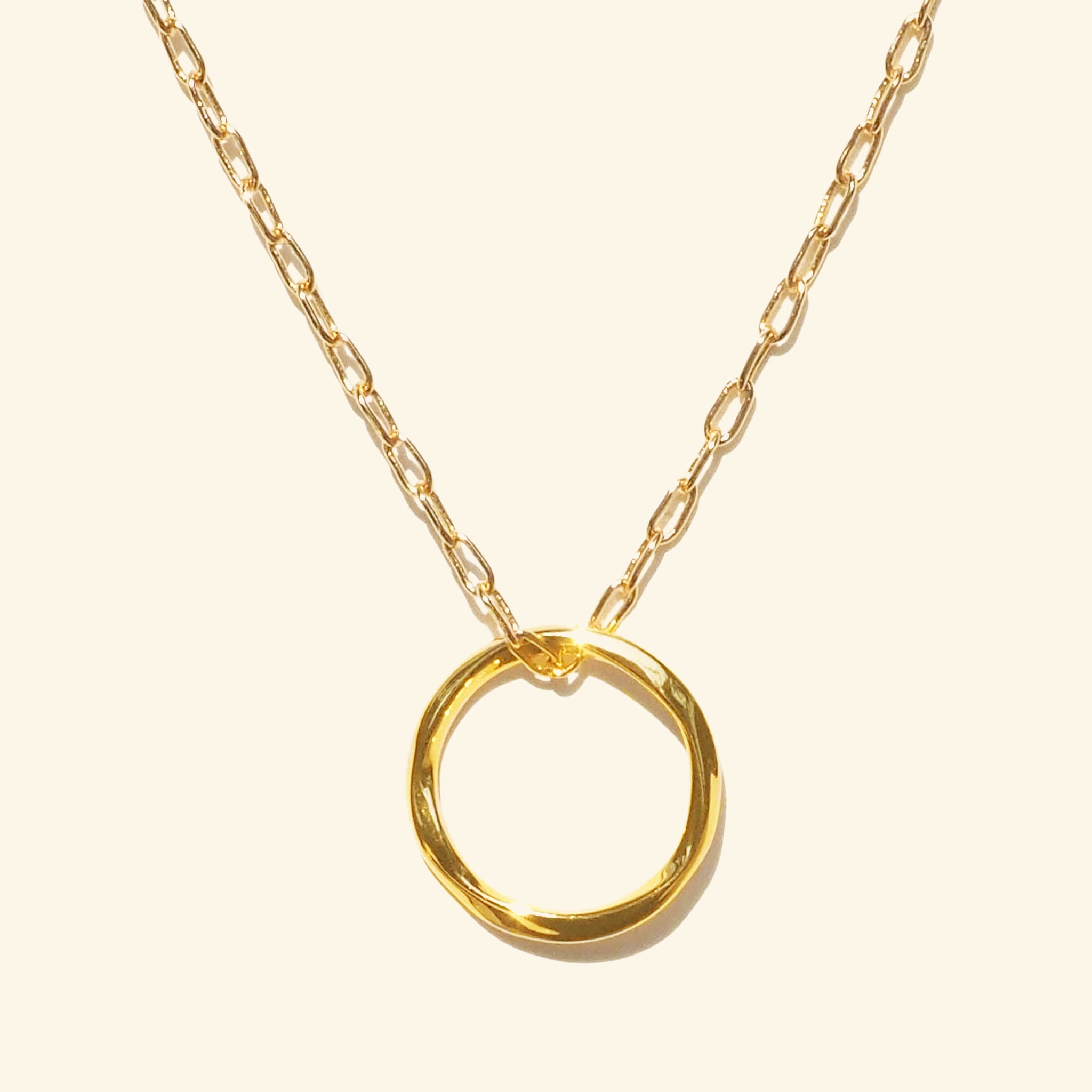 Circle of the Ring with Link Chain Necklace