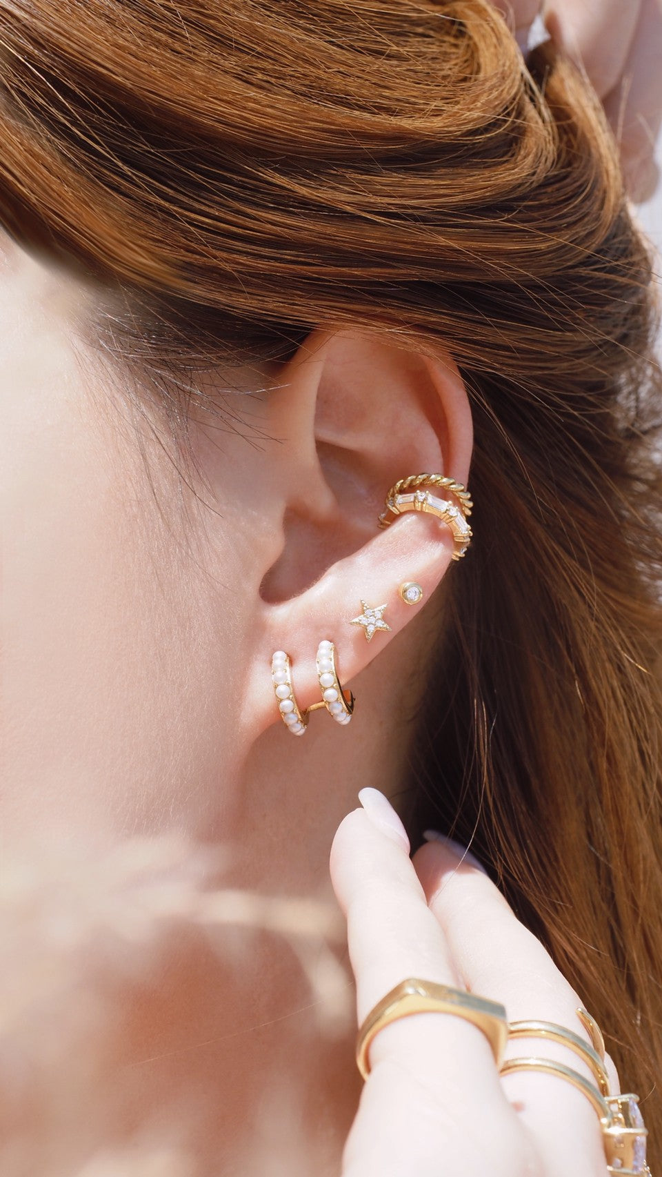 Pearls Double Bar Stud Earrings