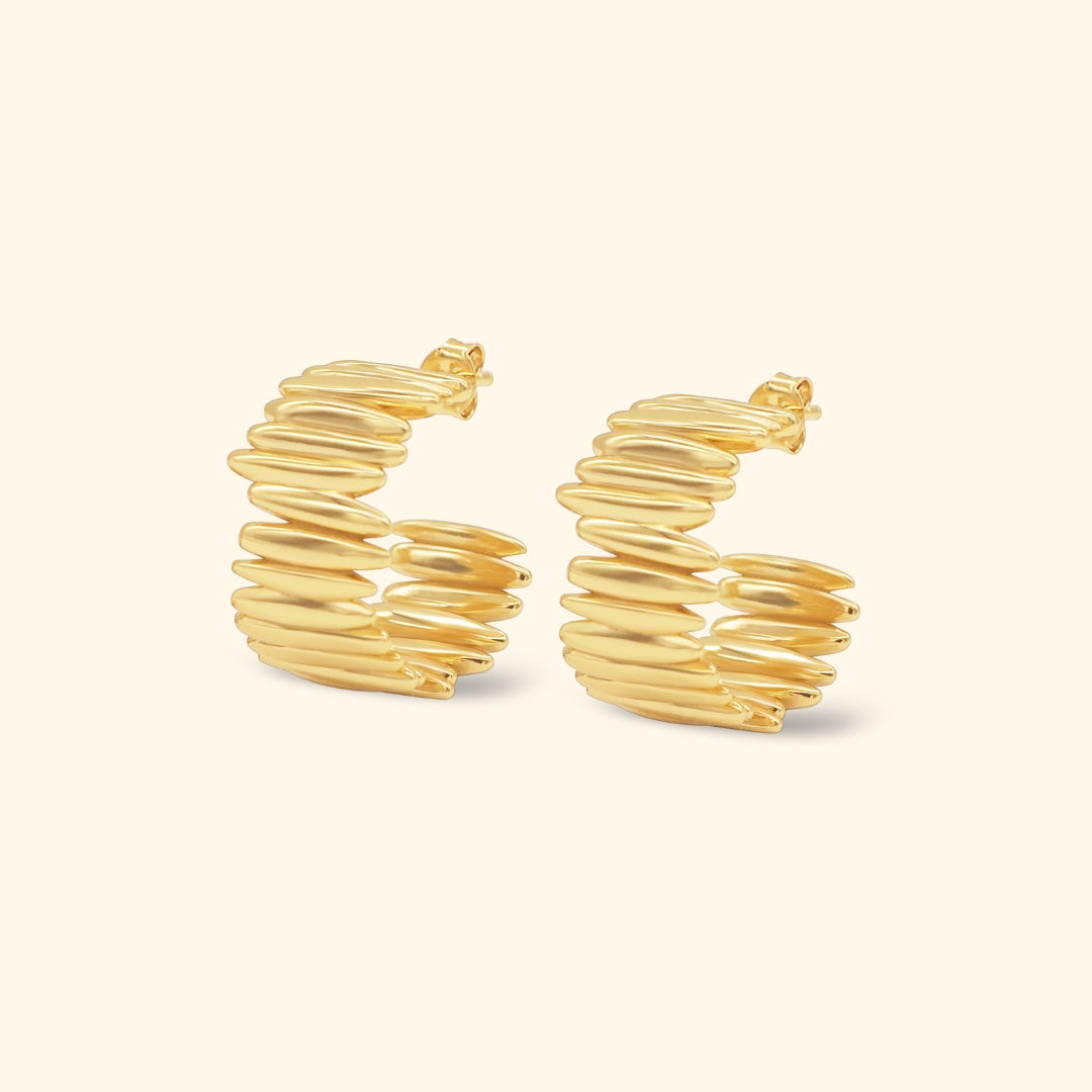 Lonny Curve Stud Earrings