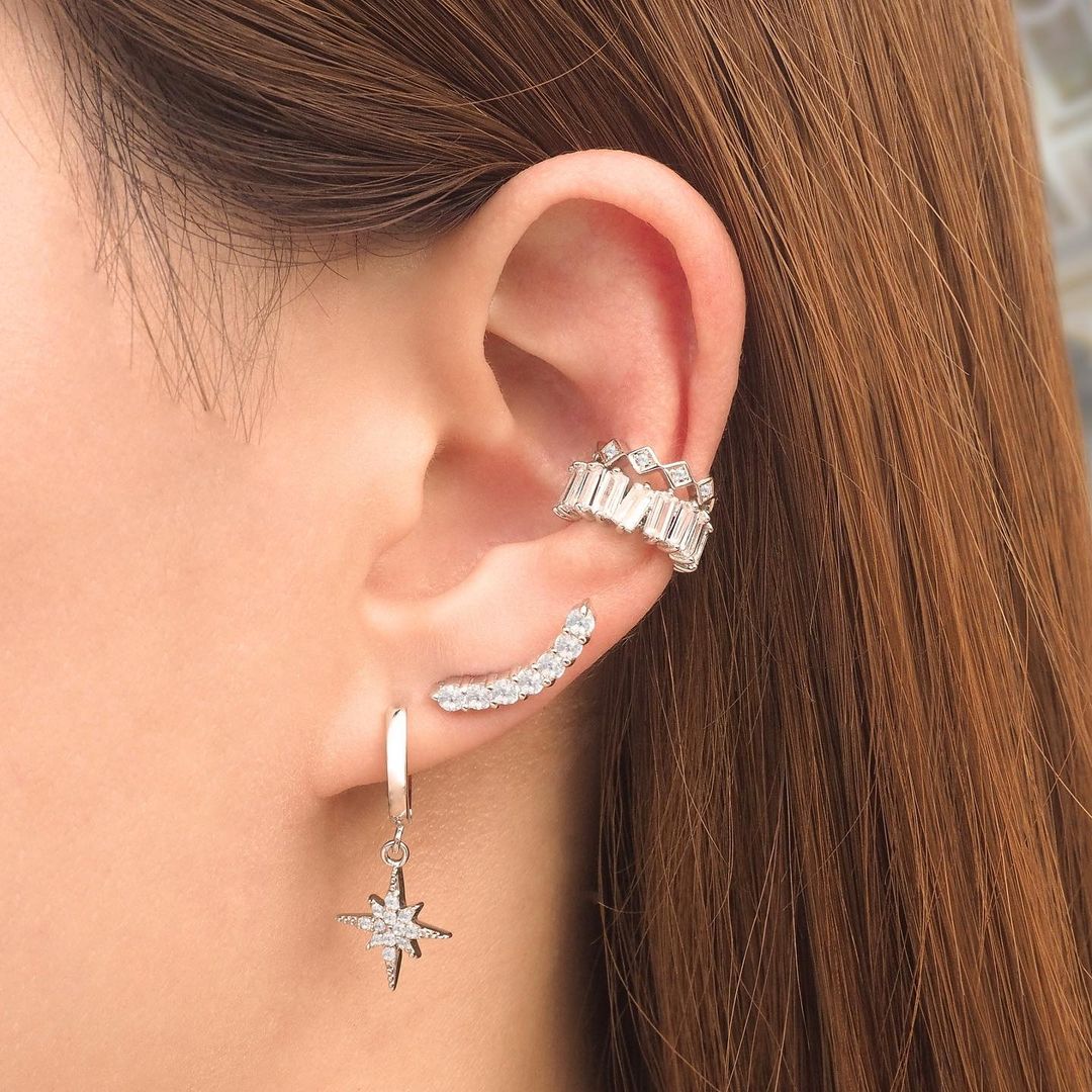 Luxurious Crystal Baguette Ear Cuff (Silver)