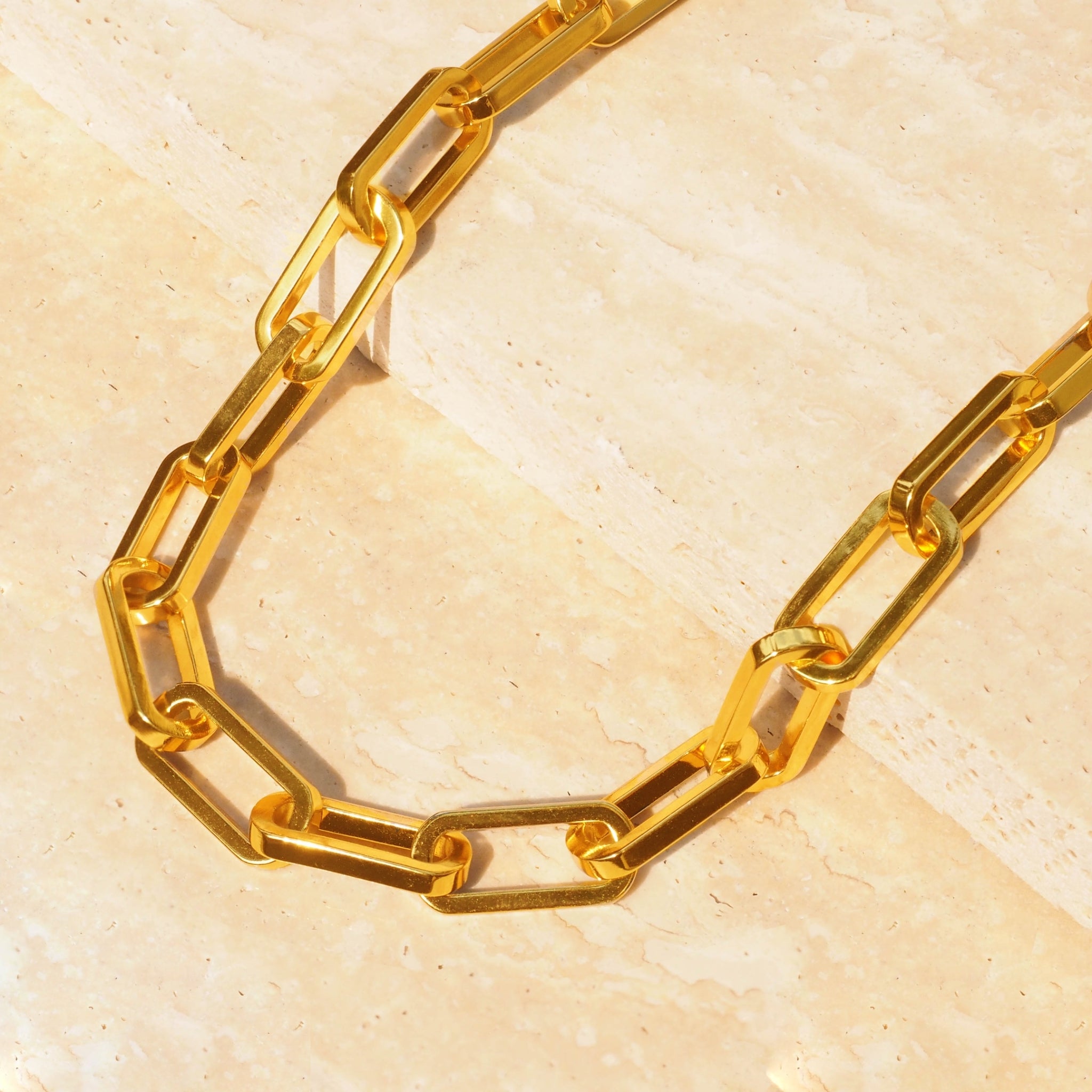 Square Modern Chain Choker