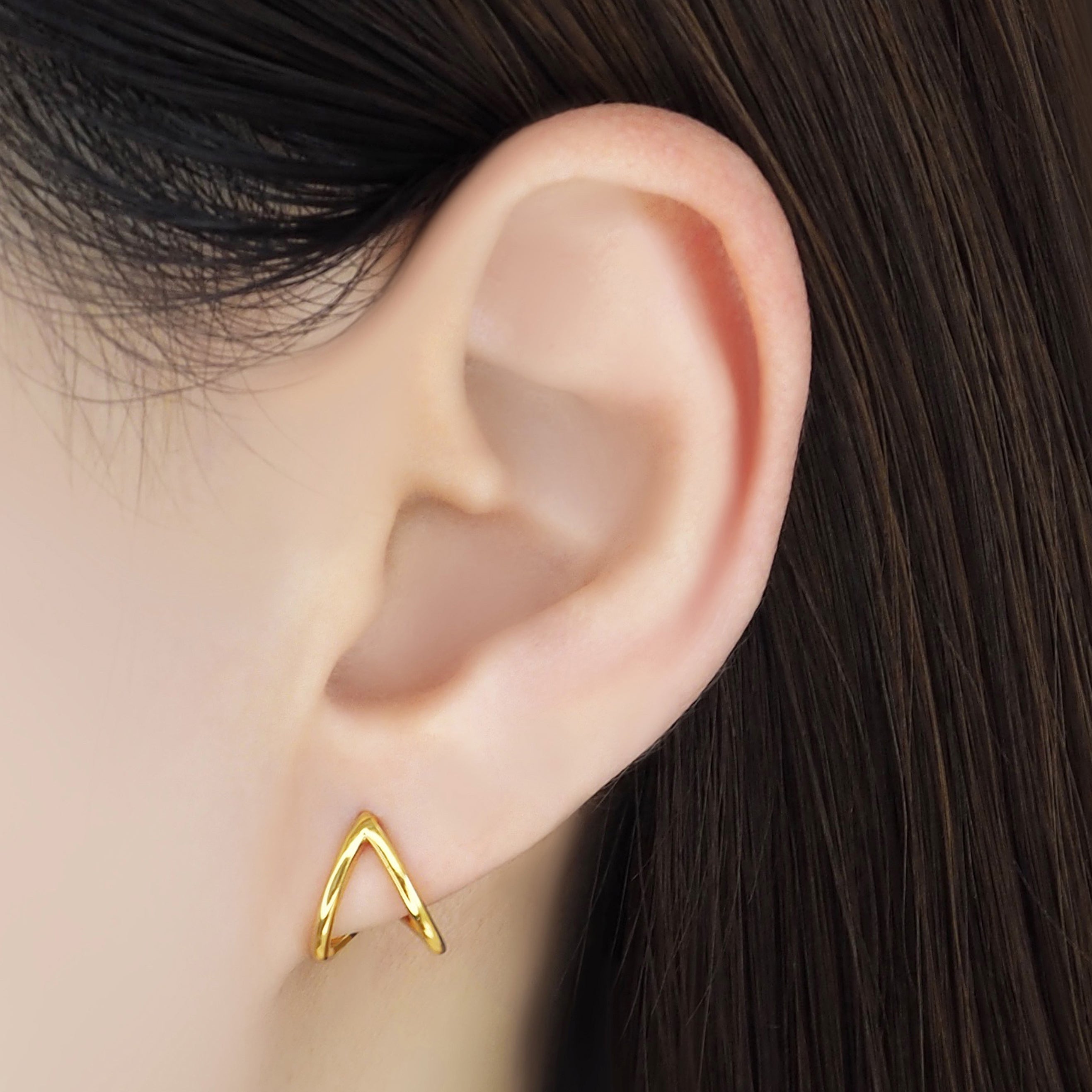 Minimal Chevron Stud  Earrings